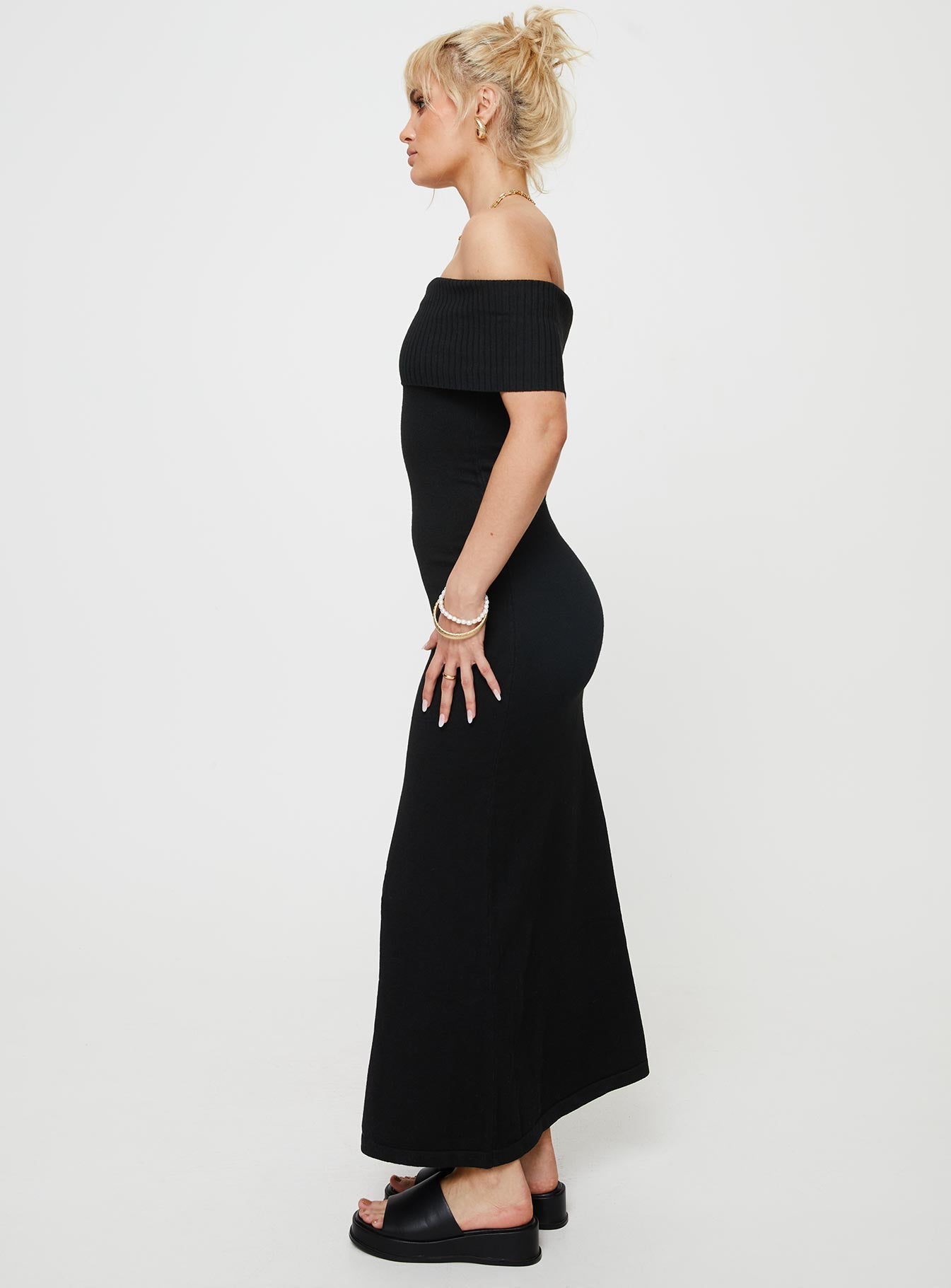 Lassey Off The Shoulder Knit Maxi Dress Black
