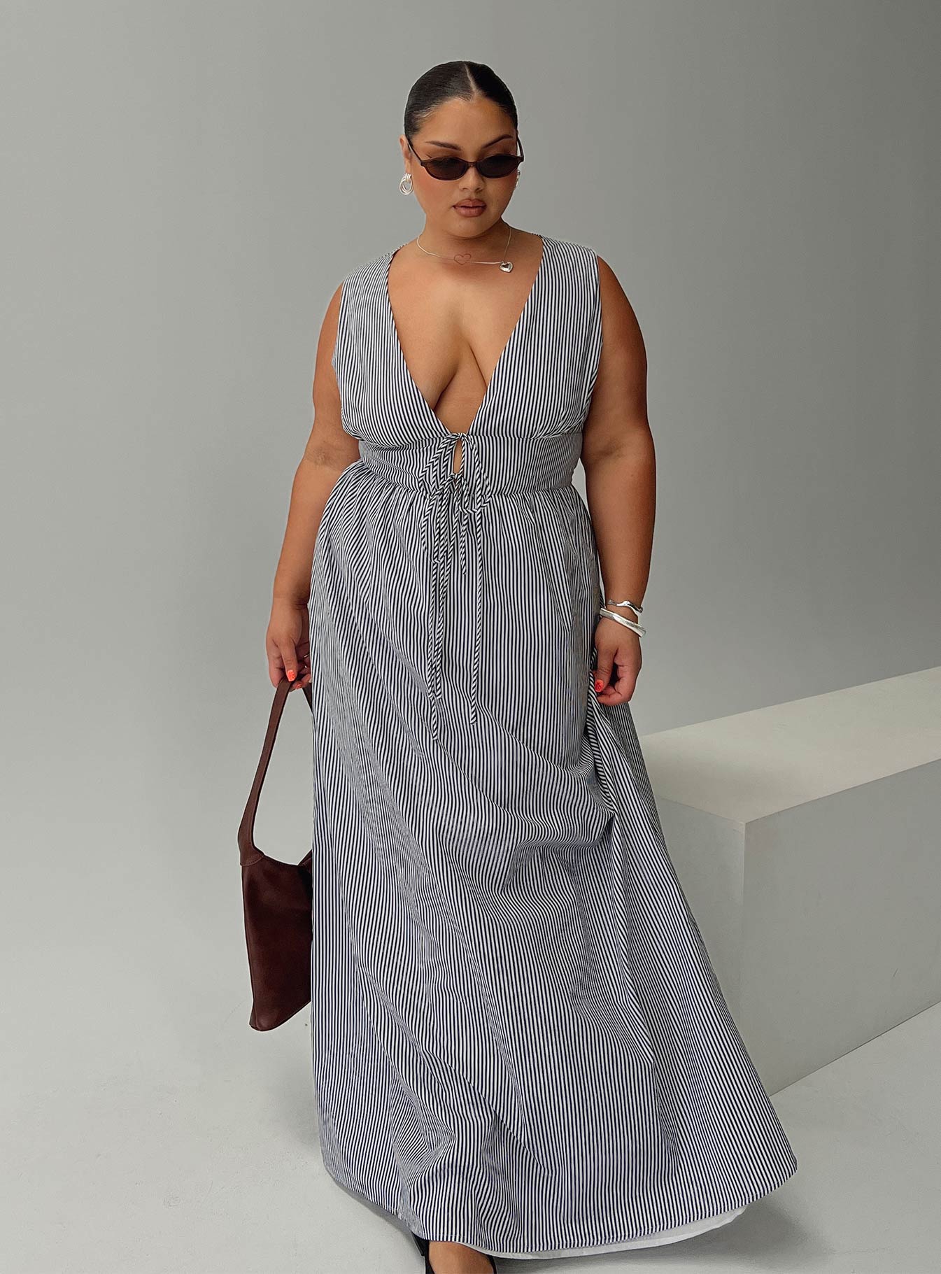 Pokey Maxi Dress Black / White Stripe Curve