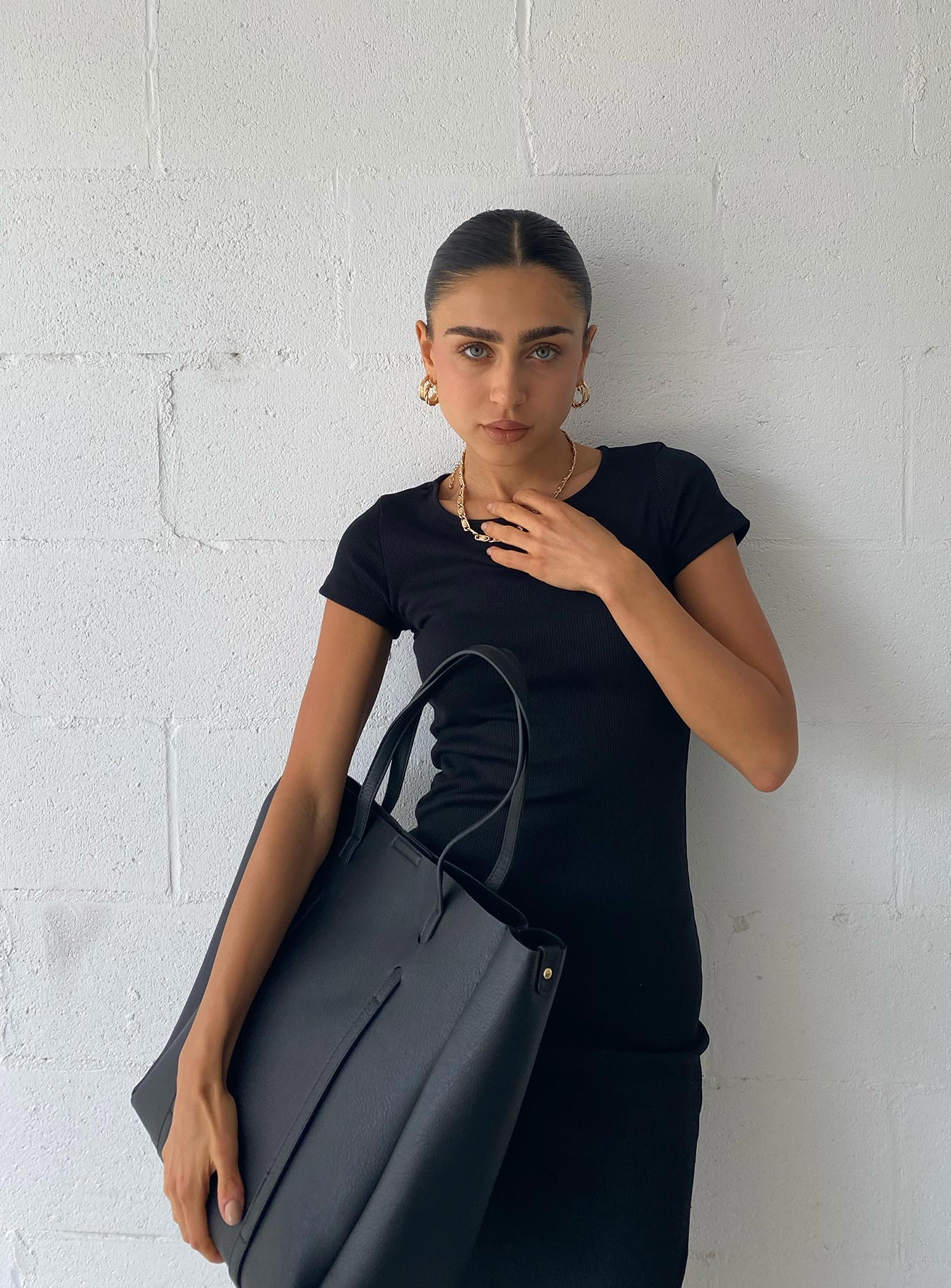 The Classic Midi Dress Black